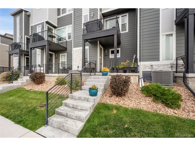 MLS: 4697459 Condo For Sale