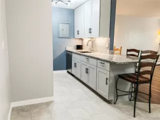 Photo #3: 4699205 Listing 