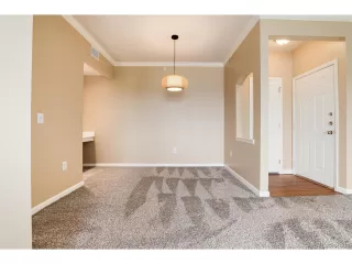 Photo #5: 4701540 Listing 