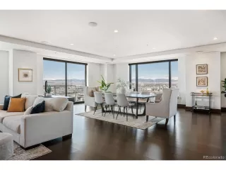 Photo #3: 4701953 Listing