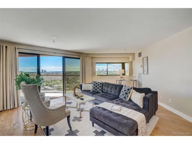 MLS: 4703944 Condo For Sale