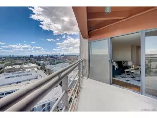 Photo #4: 4703944 Listing