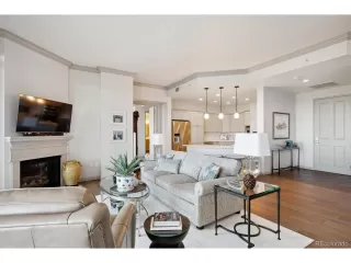 Photo #4: 4706346 Listing 