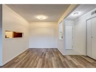 Photo #2: 4708396 Listing 