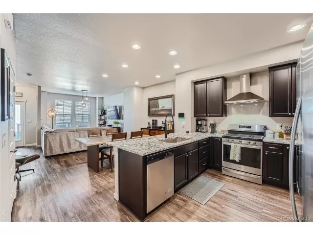 MLS: 4709787 Condo For Sale