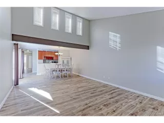 Photo #2: 4711153 Listing