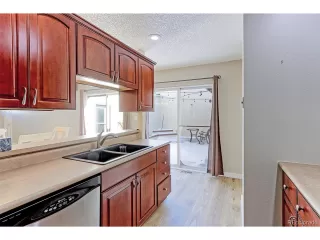 Photo #6: 4711153 Listing
