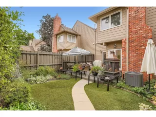 Photo #5: 4712174 Listing