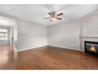 Photo #6: 4712243 Listing