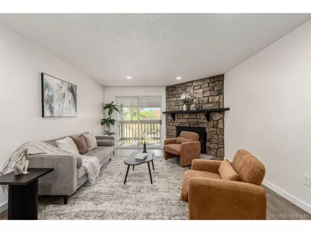 MLS: 4713196 Condo For Sale