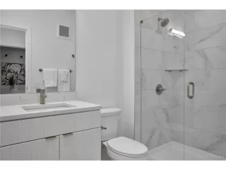 Photo #6: 4715260 Listing