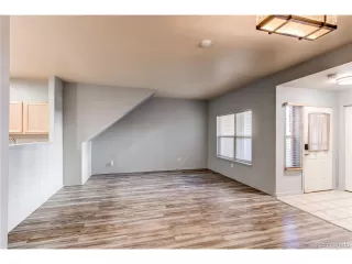 Photo #5: 4716385 Listing