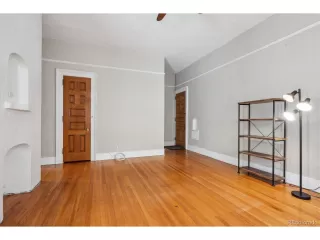 Photo #6: 4716846 Listing