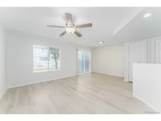 Photo #3: 4716853 Listing