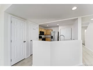 Photo #6: 4716853 Listing