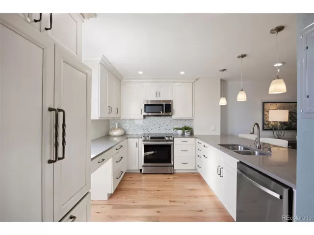 MLS: 4716968 Condo For Sale