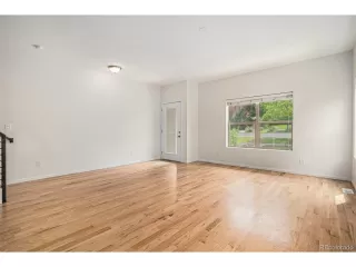 Photo #2: 4717564 Listing 