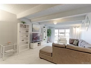 Photo #5: 4720126 Listing 