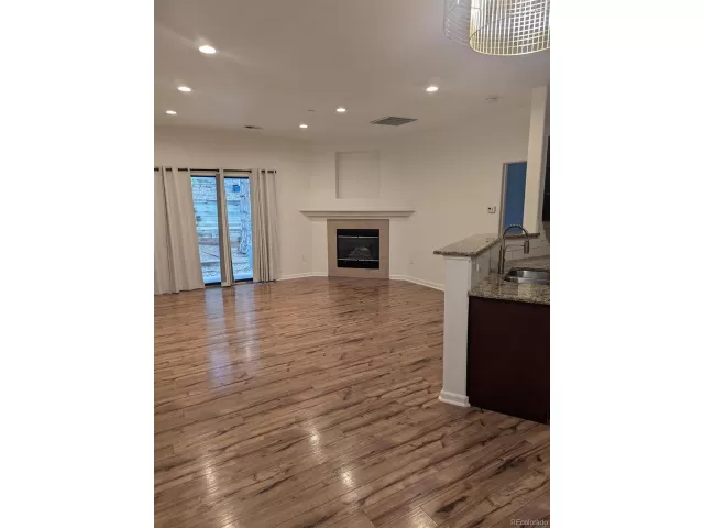 MLS: 4721830 Condo For Sale