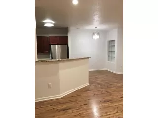 Photo #3: 4721830 Listing