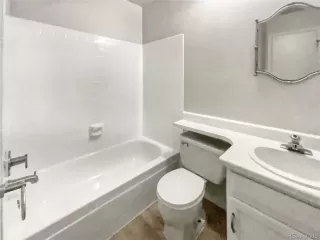 Photo #5: 4726807 Listing