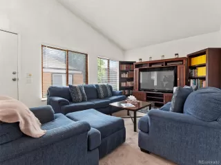 Photo #4: 4729614 Listing 