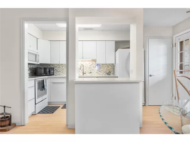 MLS: 4730122 Condo For Sale