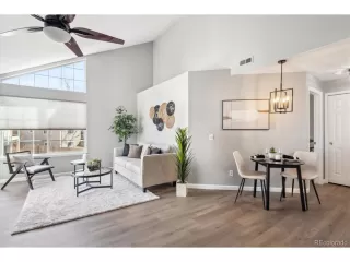 Photo #2: 4731486 Listing 