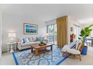 Photo #3: 4733172 Listing