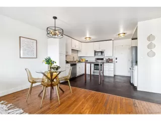 Photo #4: 4735137 Listing