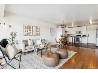 Photo #5: 4735137 Listing