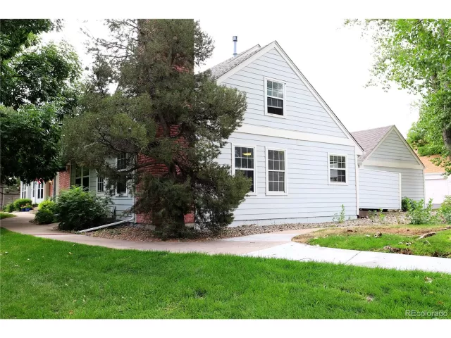 MLS: 4736340 Condo For Sale