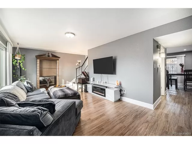 MLS: 4737558 Condo For Sale