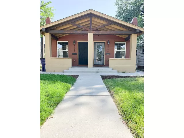 MLS: 4737863 Condo For Sale