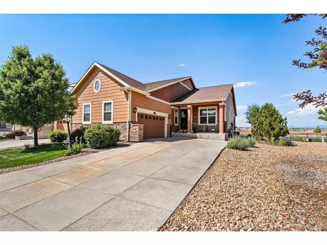 MLS: 4742688 Condo For Sale