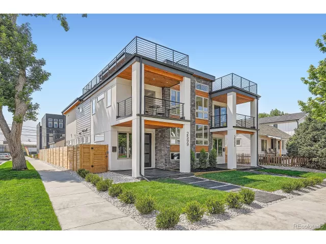 MLS: 4742764 Condo For Sale