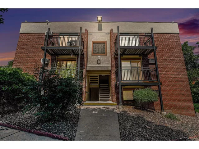 MLS: 4742898 Condo For Sale