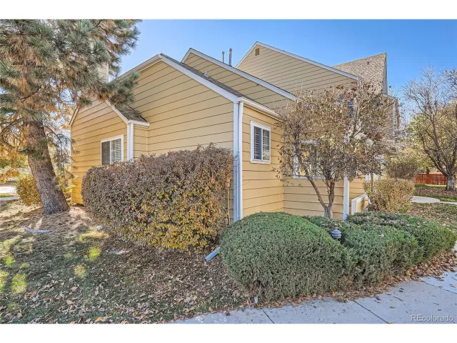 MLS: 4743843 Condo For Sale