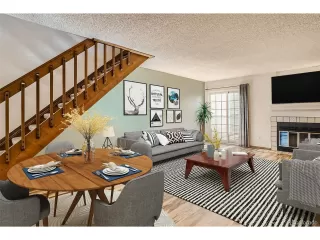 Photo #5: 4743843 Listing