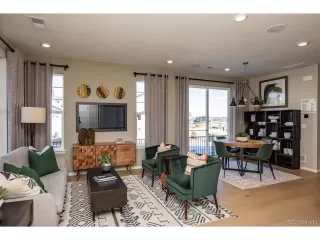 Photo #5: 4744451 Listing 