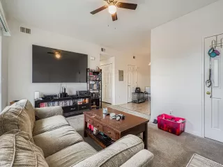 Photo #2: 4746198 Listing 