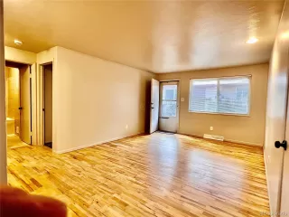 Photo #3: 4748439 Listing