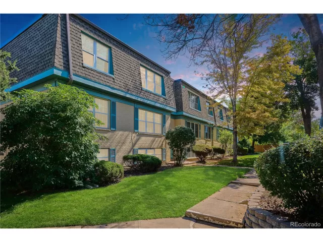 MLS: 4749573 Condo For Sale