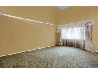 Photo #4: 4750505 Listing