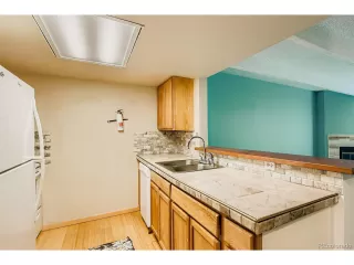 Photo #6: 4751334 Listing