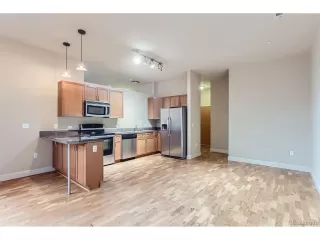 Photo #3: 4752649 Listing