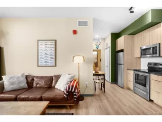 Photo #3: 4756749 Listing