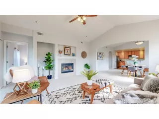 Photo #3: 4758042 Listing 