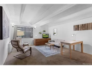 Photo #2: 4758590 Listing