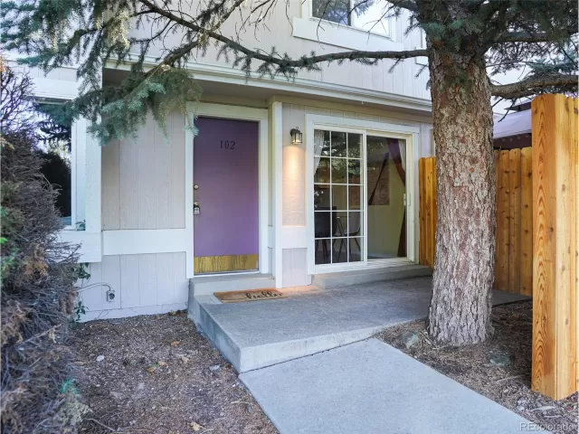 MLS: 4758873 Condo For Sale